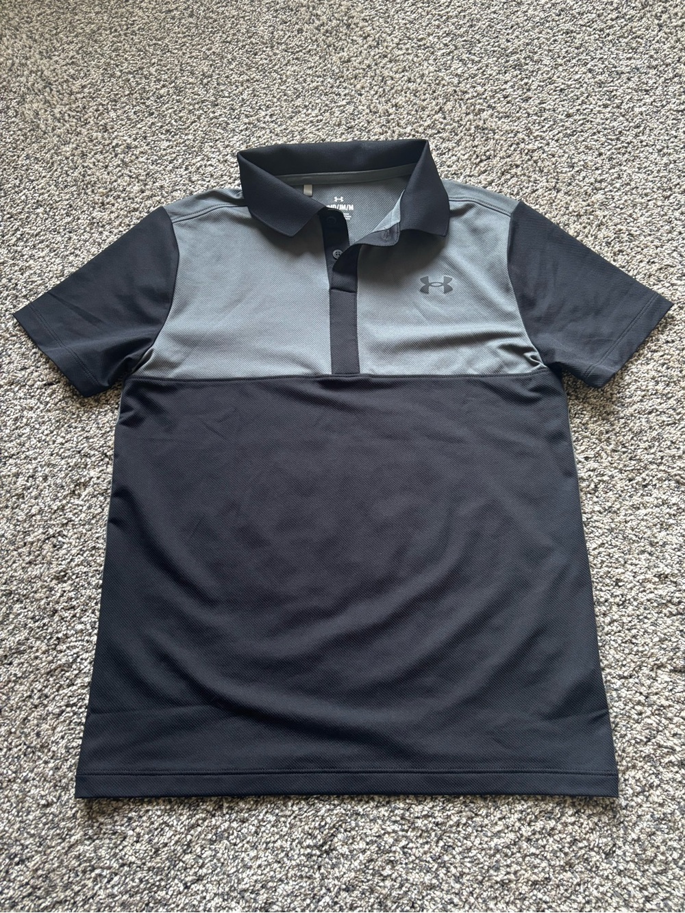 Boy's Under Armour Short Sleeve Golf Shirt Sz M